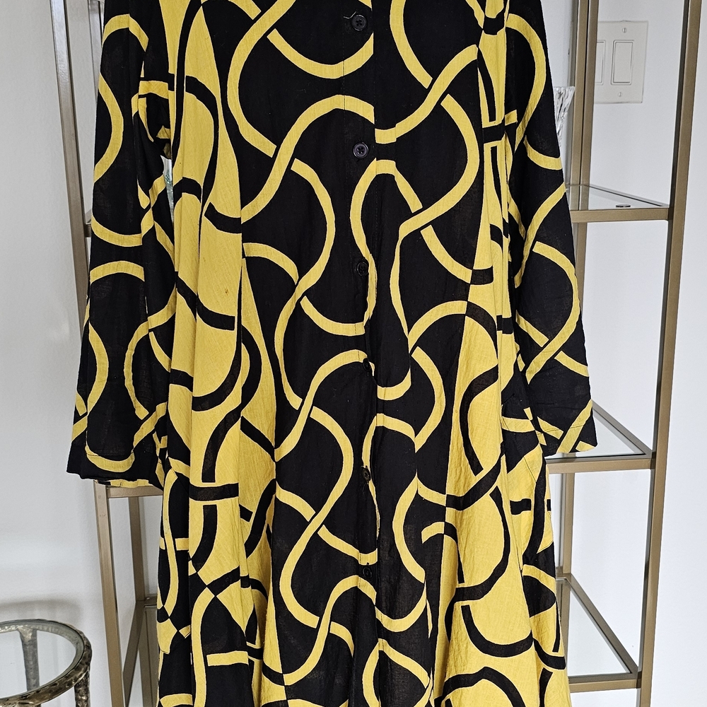 Women's Black & Yellow Patterned Button-Front Dress